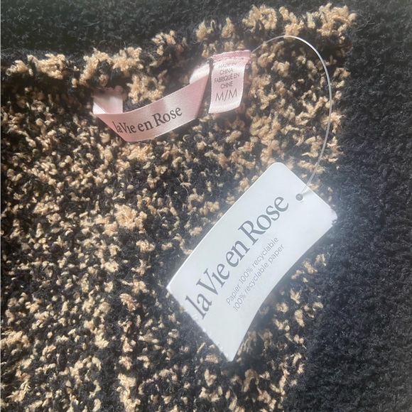 🌸 La Vie En Rose 🌸 teddy pyjama romper - Picture 6 of 10